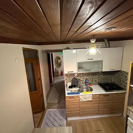 With Terrace In A Location, 100 Steps From The Sea 아파트